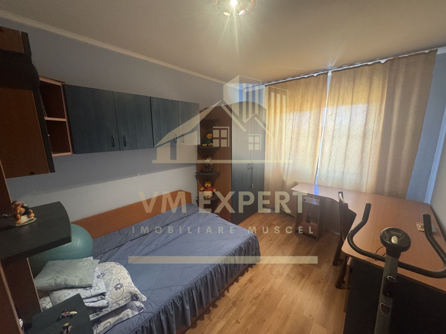 APARTAMENT 3 CAMERE ETAJ 4 GRUI CAMPULUNG - Poză 5