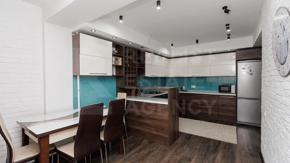 Chirie, apartament, 2 camere, Valea Trandafirilor, Centru - Poză 1