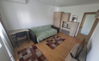 Aradului, garsoniera cu centrala proprie, langa restaurant Tinecz - Poză 1