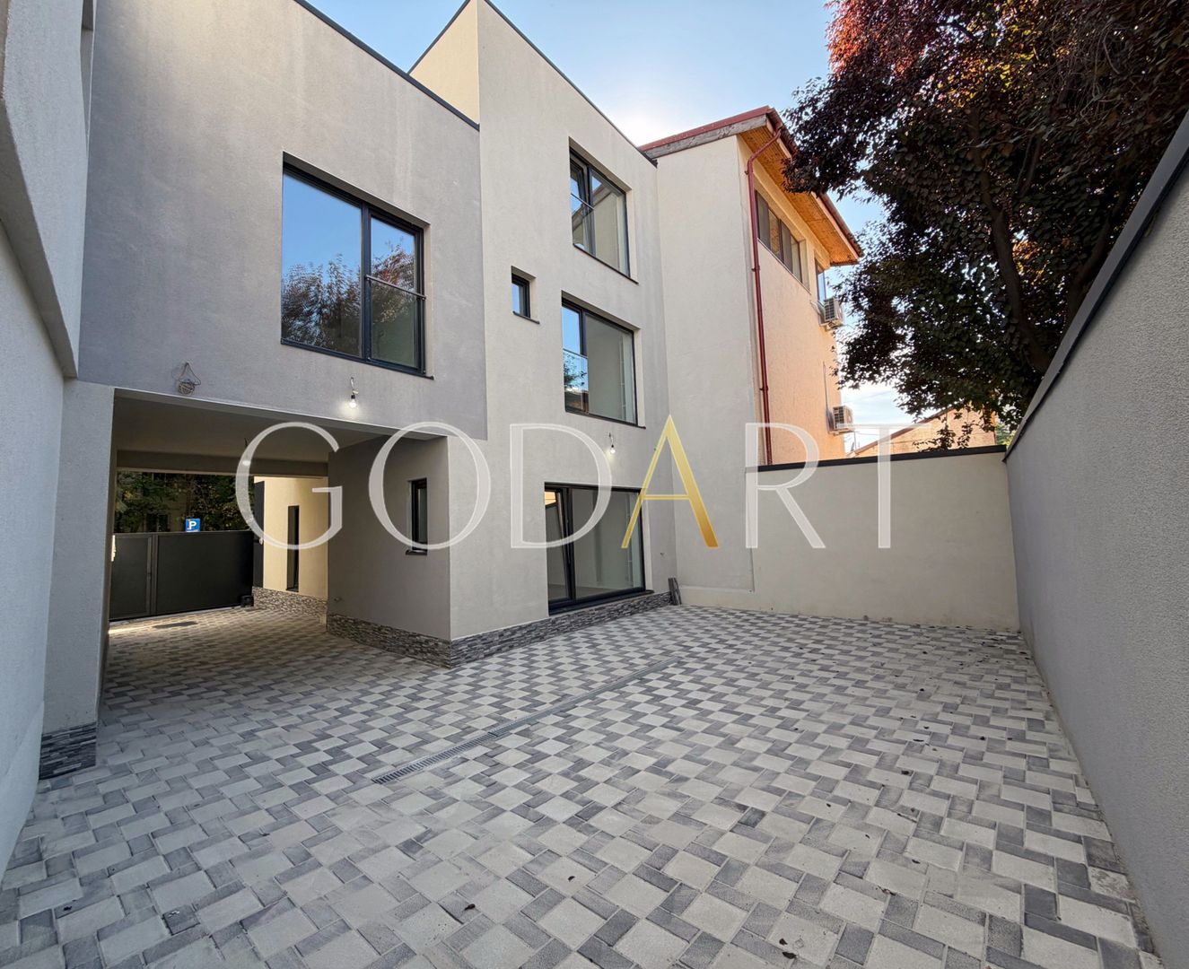 Vilă de lux, construcție 2026 | 5 camere | Curte | Tei–Barbu Vacarescu - Poză 1