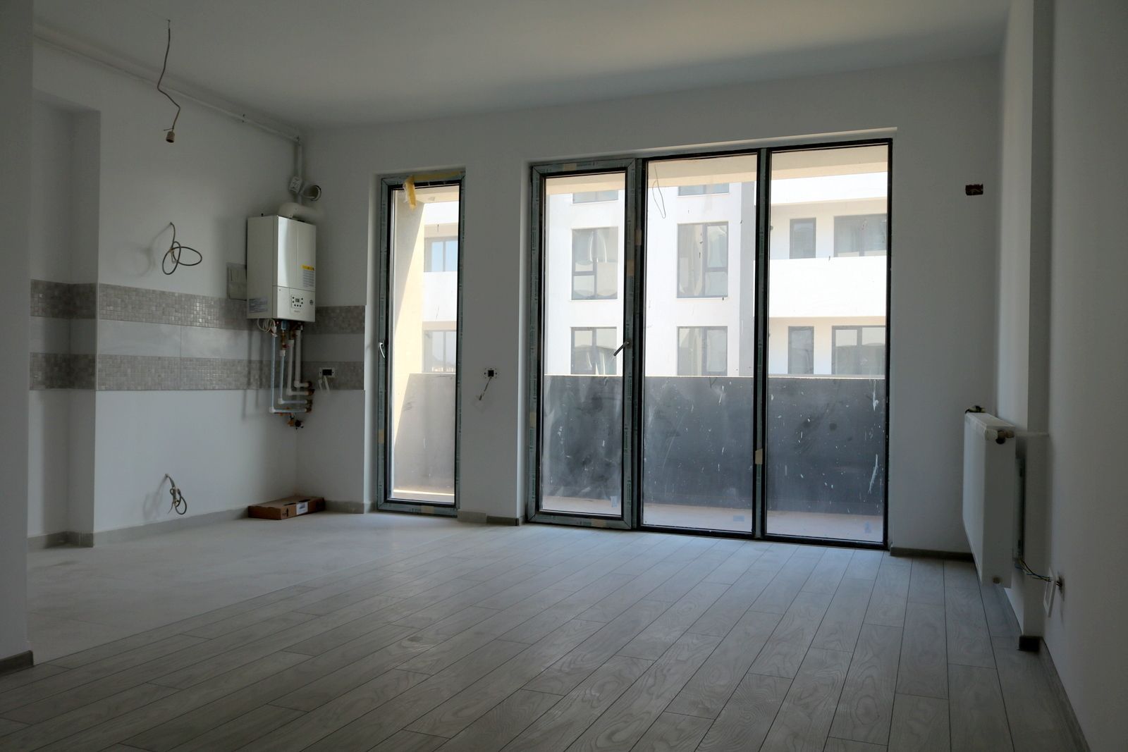 Apartament nou cu parcare - Poză 25