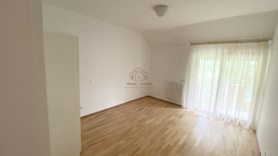 VILA CU 7 CAMERE IN COMPLEX REZIDENTIAL IN IANCU NICOLAE - Poză 12