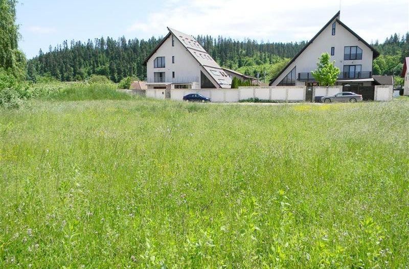 Teren intravilan cu utilitati in centrul comunei Cristian - Poză 2