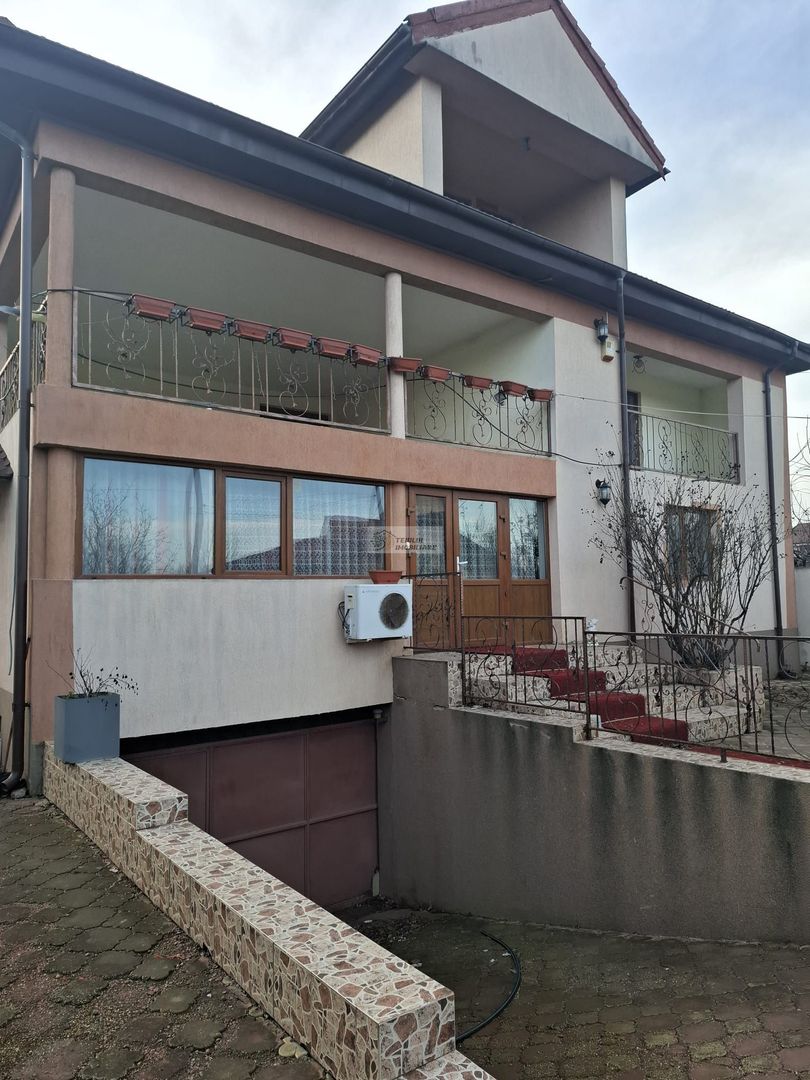 Casa/vila de vanzare in Garoafa /Vrancea - Poză 2