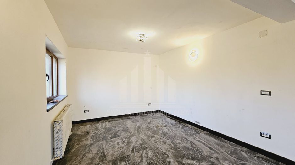 Casa noua de vanzare, Barabant - Poză 2