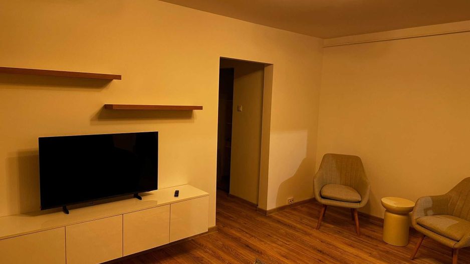 De închiriat apartament 2 camere Berceni - Poză 4