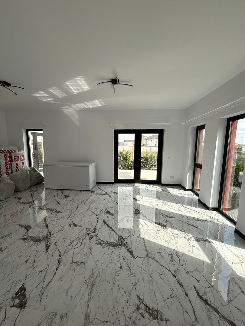 Oportunitate- Vila Individuala, Parter, semimobilata- Corbeanca - Poză 3