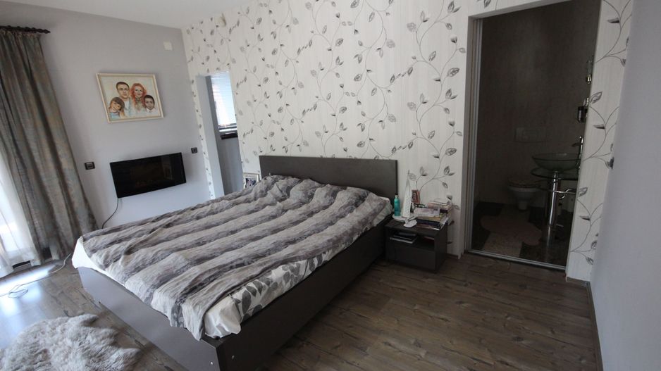 Ideala pentru o familie - Poză 9