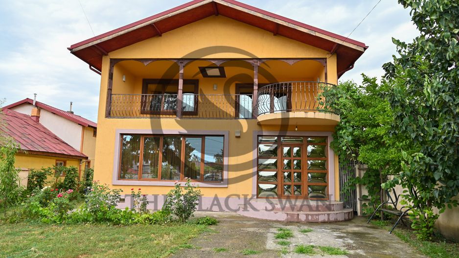 Casa cu 5 camere de vanzare | Teren 930 MP | Bărcănești | Comision 0% - Poză 2