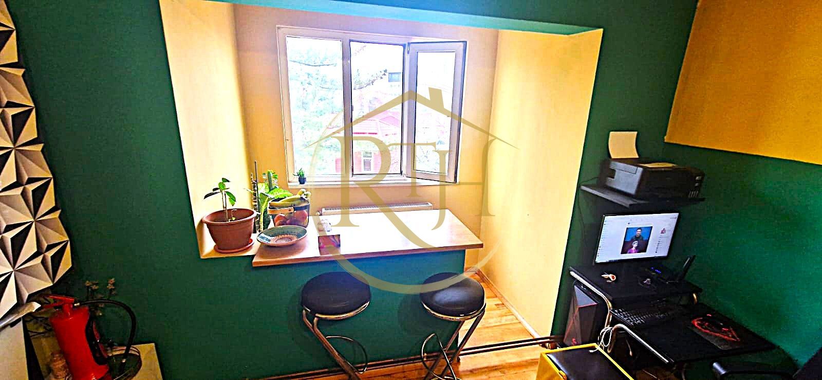 Vand apartament cu 4 camere in zona spitalul judetean,comision ,,0'' - Poză 12