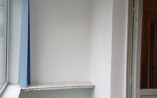 Vând apartament 3 camere - Poză 8