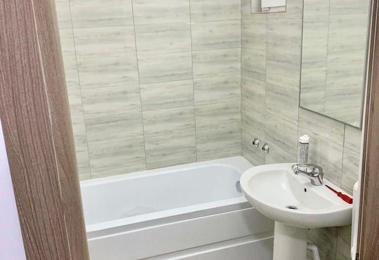 Vand apartament  3 camere - Poză 5