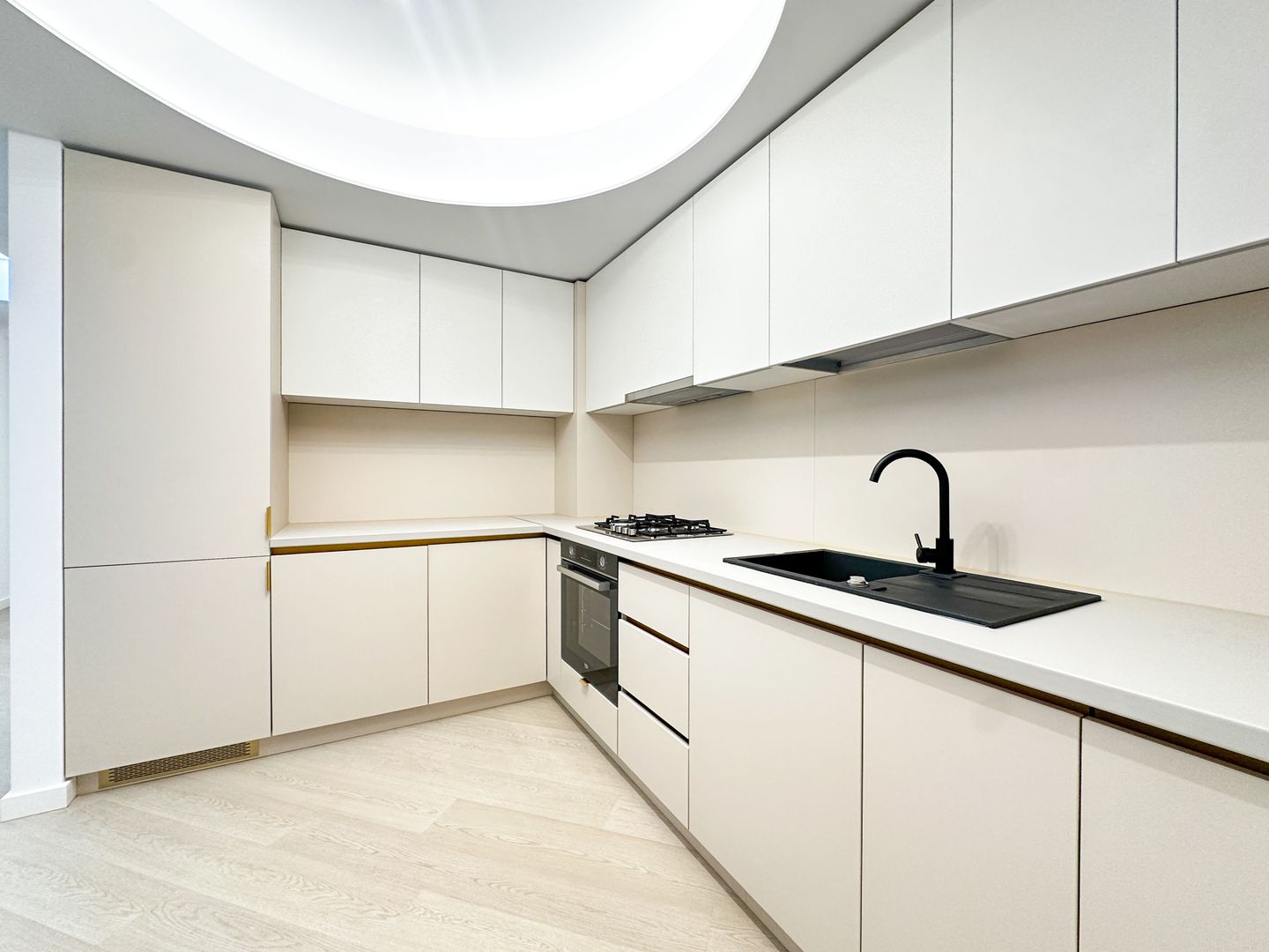 3-Bedroom Apartment | Parking | Wellness I 24/7 security - Poză 6