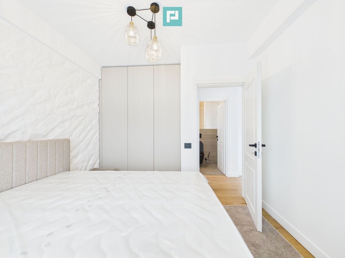 Casă modernă cu 4 camere în Otopeni, perfectă pentru mutare imediată! - Poză 16