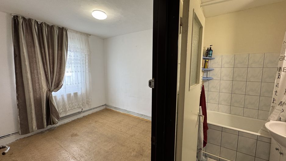 Apartament cu 2 camere in Tractorul, Strada General Mociulschi - Poză 14