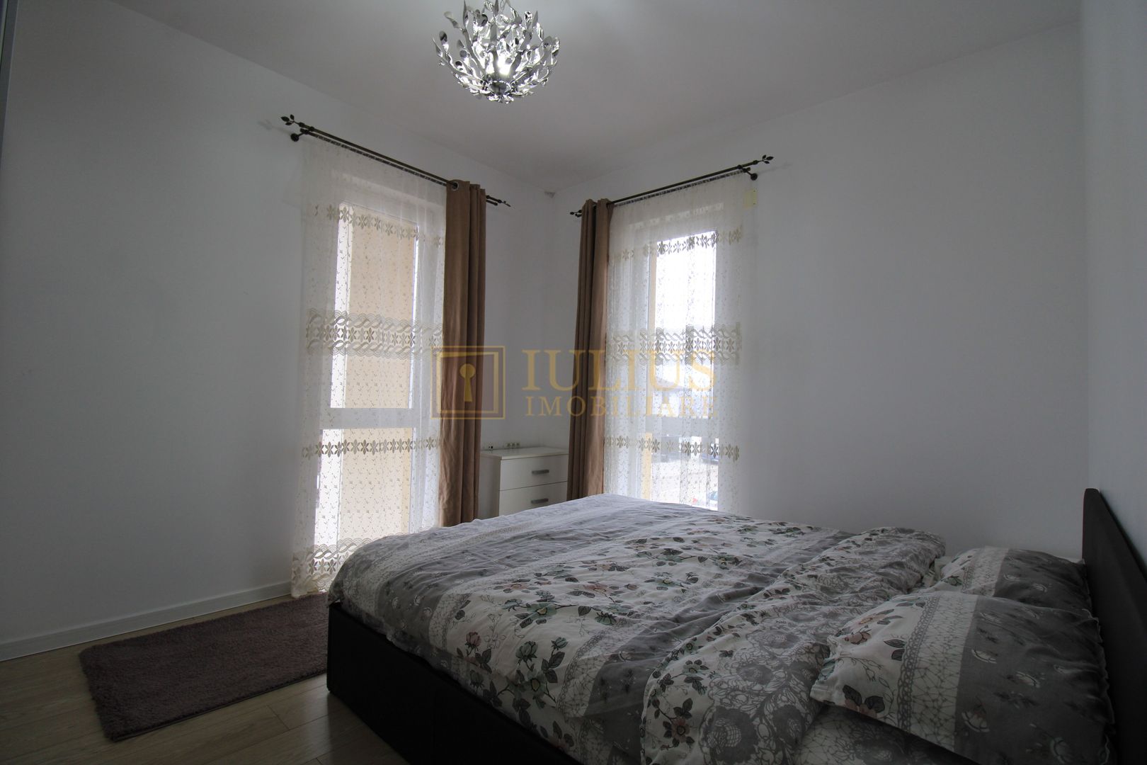3 camere, balcon spatioas, 1 loc de parcare. Str Rozelor/Dumbravita. - Poză 9