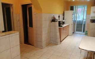 Apartament 3 camere 80 mp-balcon 6 mp-parcare-Zona Independentei - Poză 2