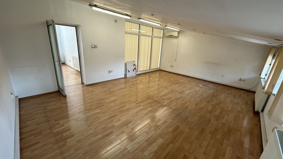 Spatiu de birou -zona strada Cluj/ 4 locuri de parcare - Poză 14