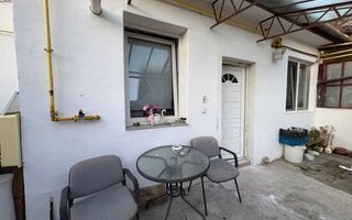 Garsoniera de inchiriat la casa I parter I Piata Cluj - Poză 3