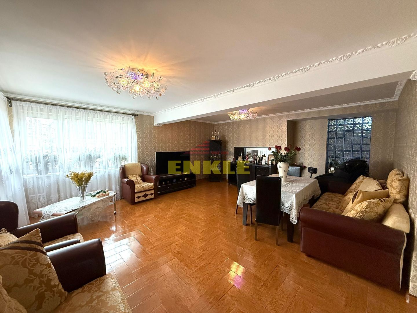 De vanzare Vila situata Ultracentral-425 mp - Poză 9