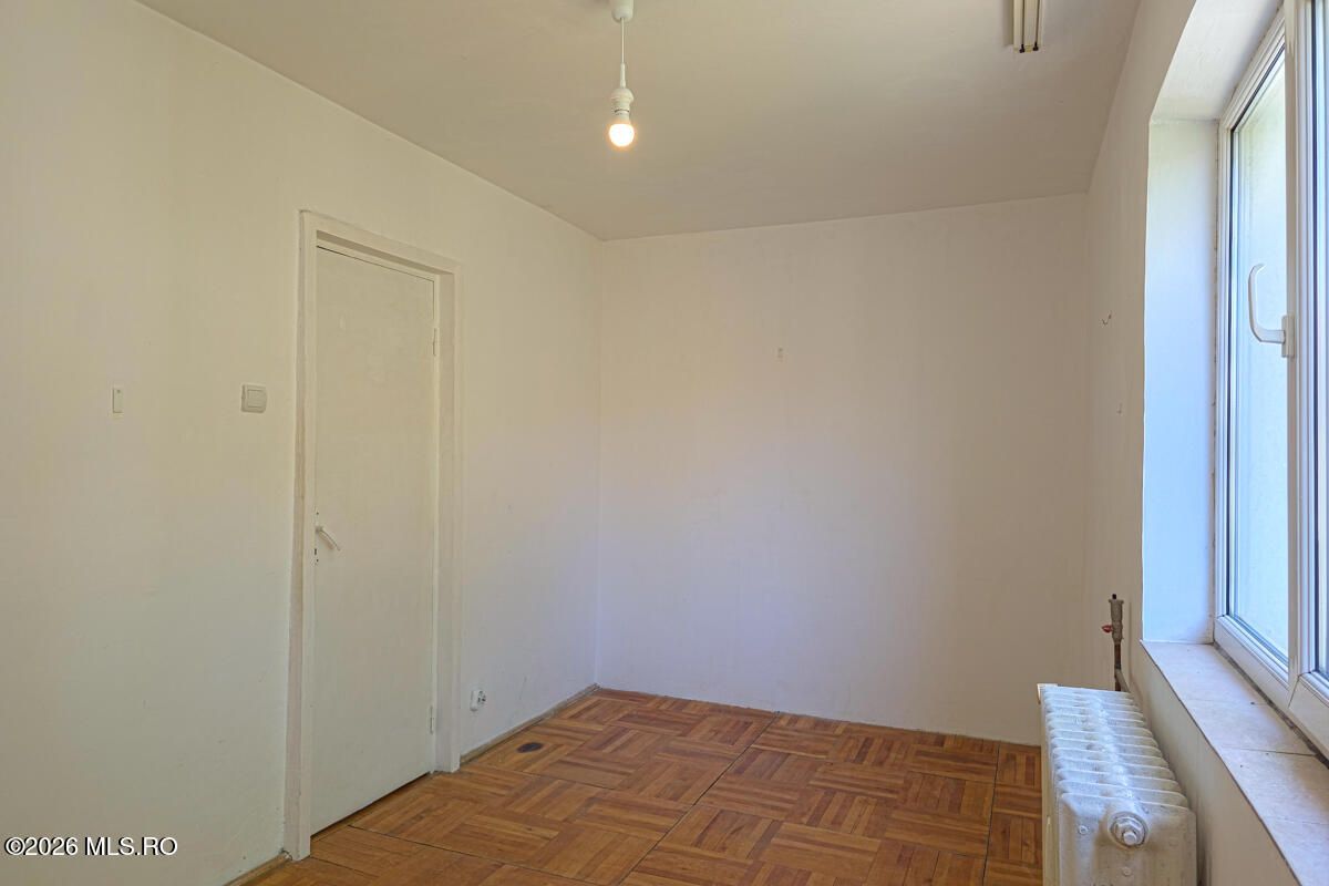 Sagului - Intrarea Raului - Apartament 2 Camere + Birou/Dormitor Mic - Poză 8
