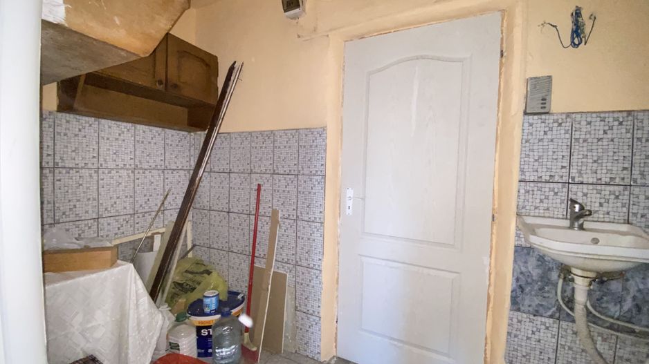 COMISION 0 | Garsoniera 25mp | Eatj 2 | Mobilata | Zona Blascovici - Poză 4