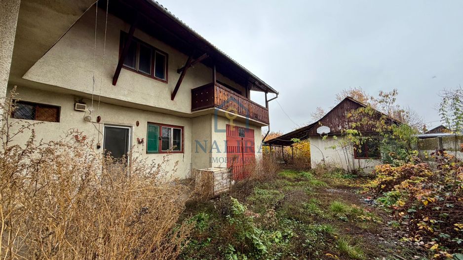 Casă de vânzare - Poză 2