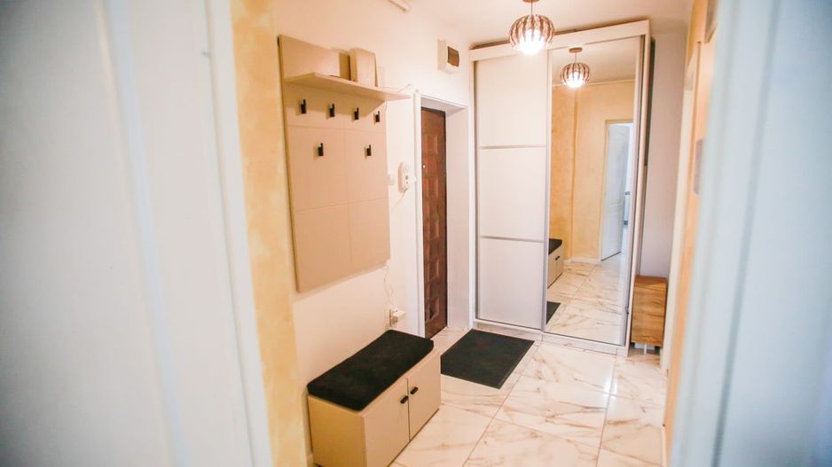 Propietar vand apartament 2 camere decomandat renovat/utilat complet - Poză 4