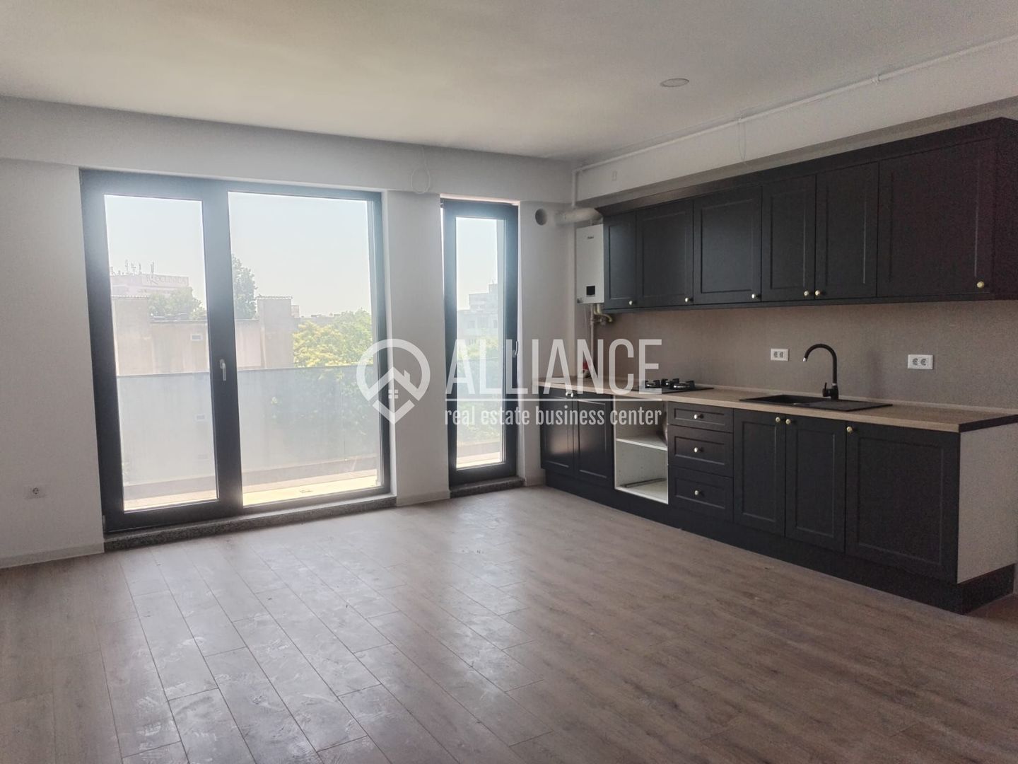 Tomis 3/City Park Mall-Apartamente cu 2 camere nemobilate - Poză 1