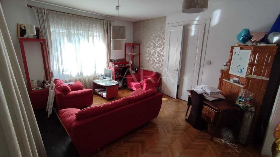Casa cu 3 camere in Andrei Muresanu - Poză 1