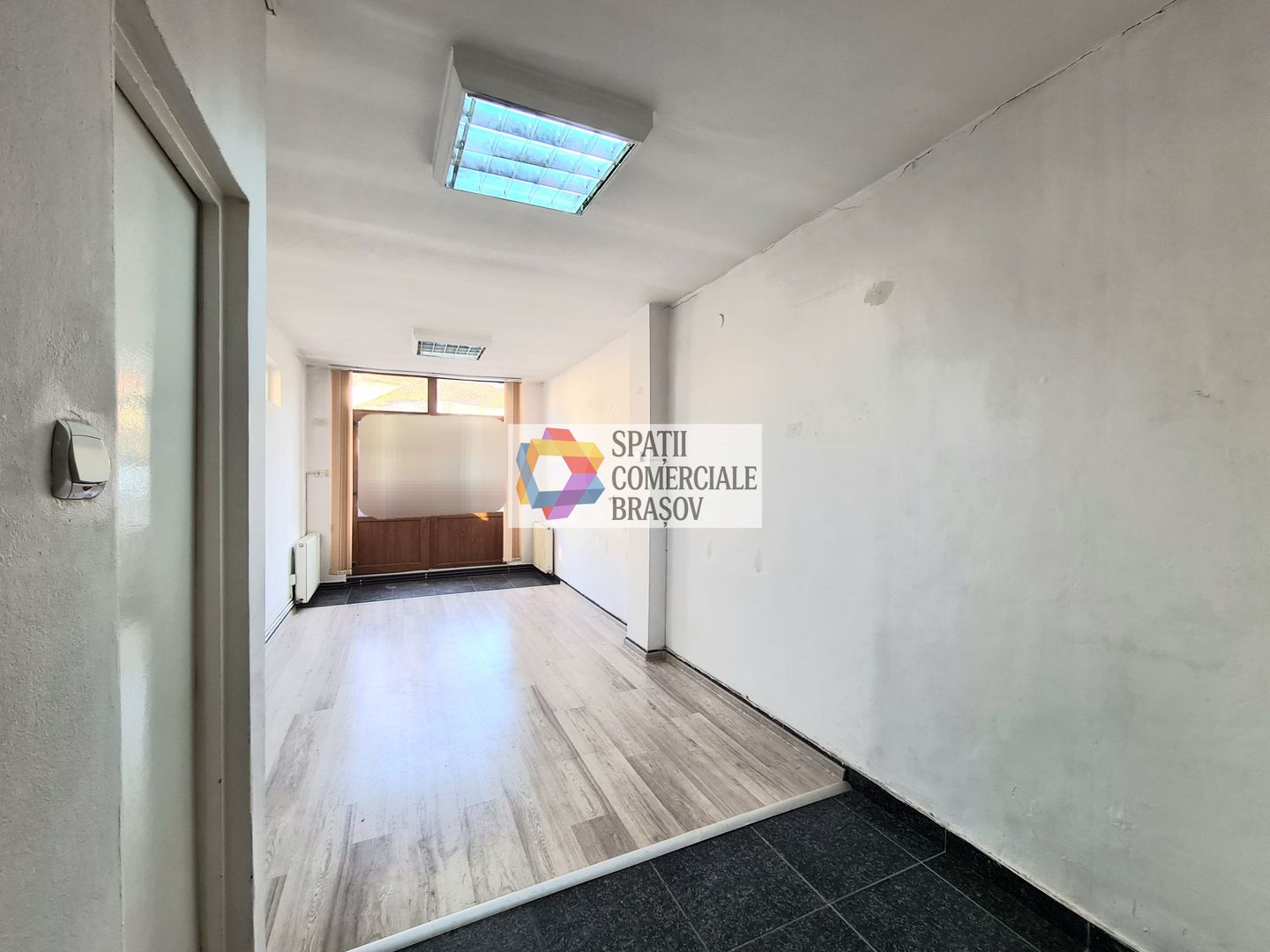 Spatiu birouri de închiriat Brasov - 27 mp # spatii-comerciale-brasov.ro - Poză 1