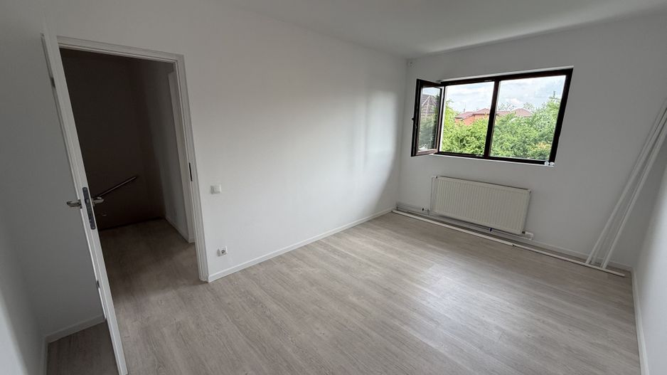 Vila 4 camere cu arhitectura deosebita langa pădure in Corbeanca ! - Poză 15