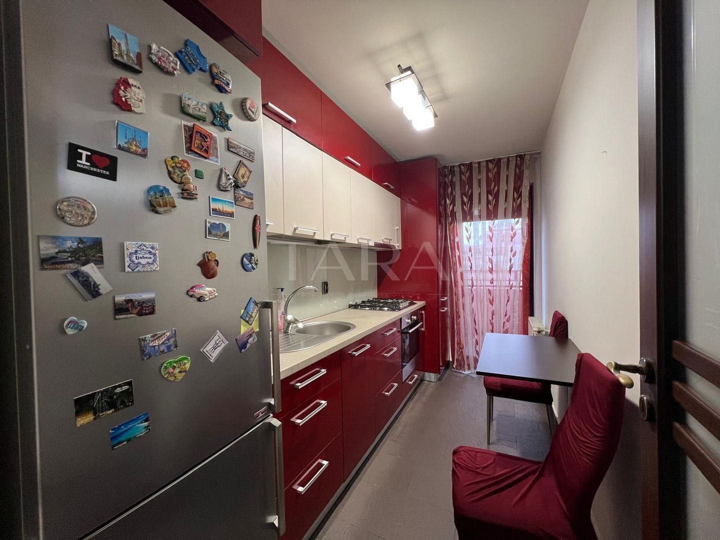 Apartament 3 camere cu parcare subterană. - Poză 1