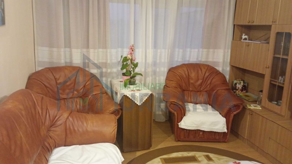 Vând apartament 3 cam.Et.4/4 Dancu. - Poză 4