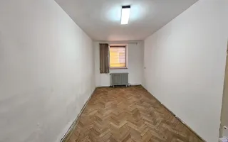 Casa 5 camere, 369 mp teren, zona Centru, pretabila pentru birouri - Poză 16