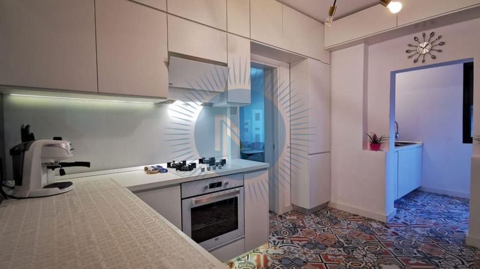 Apartament 4 camere Capitale - Poză 3