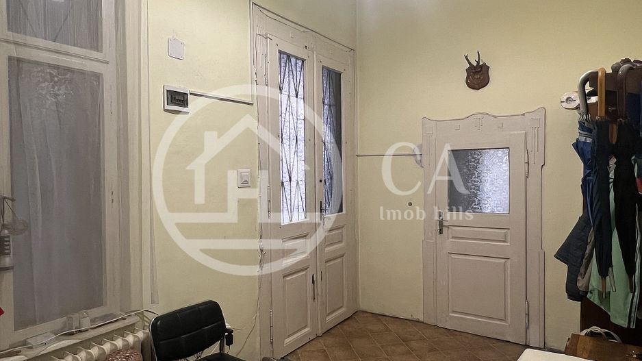 Apartament cu 3 camere de vanzare Central Oradea - Poză 10