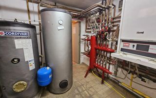 🏢 Spațiu de birouri – 5 camere, 3 băi – Mansardă vilă, Central - Poză 60