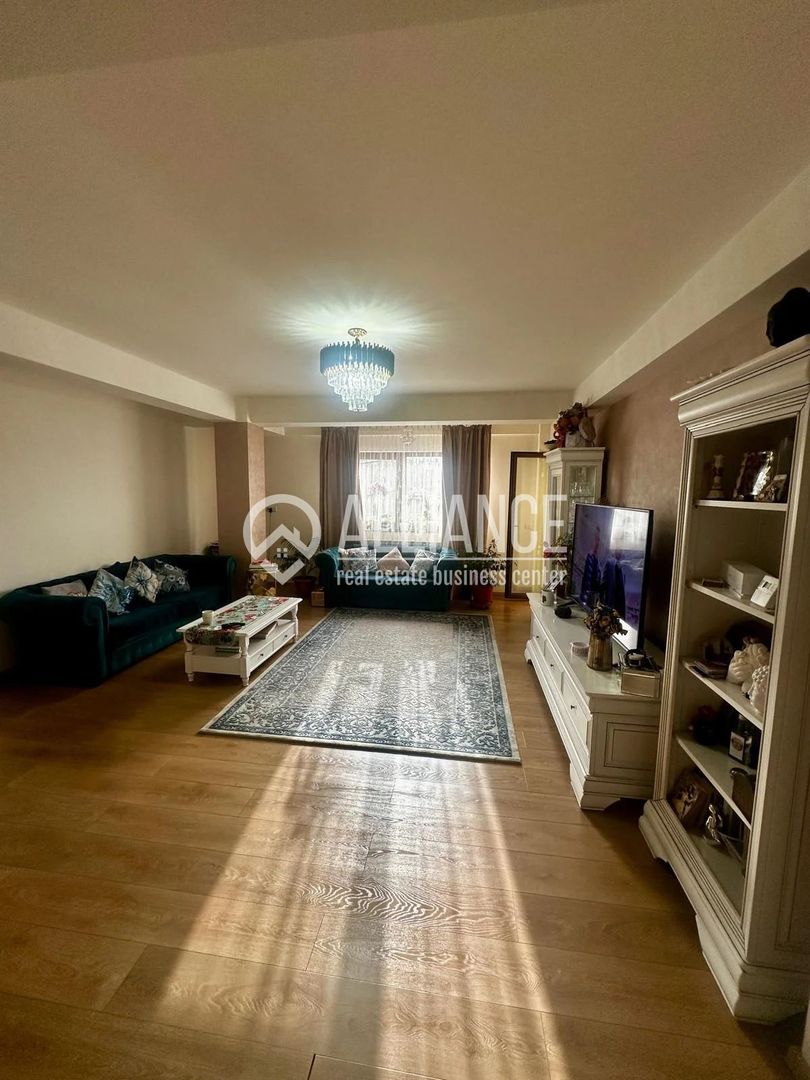 Apartament de vânzare - Km 5, bloc nou (2014) - Poză 1