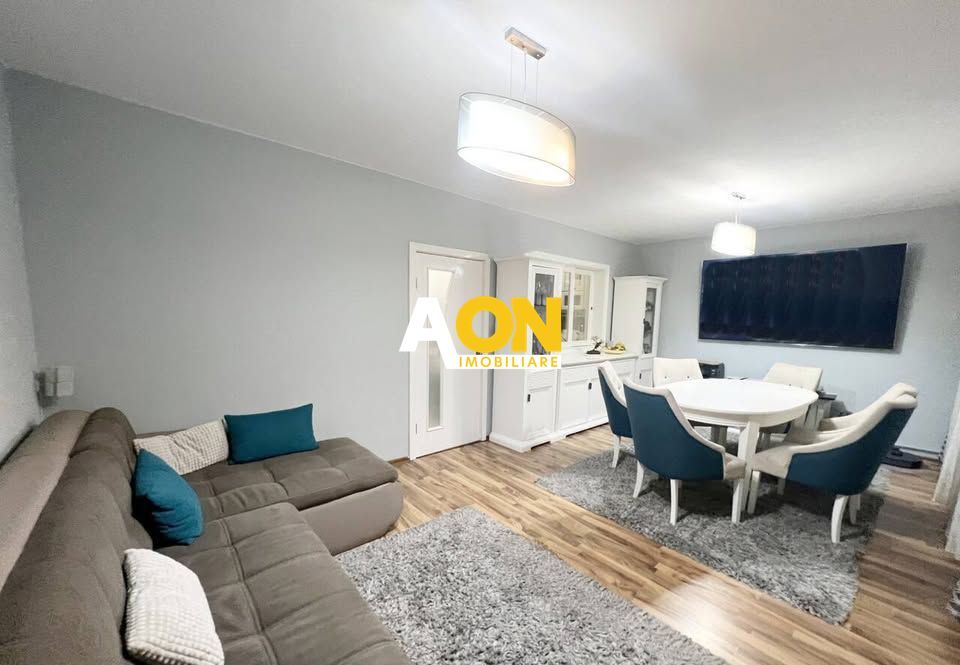 Casă tip înșiruit, 4 camere, Cetate, renovată 2024, acces 2 străzi - Poză 1