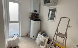 Duplex despărțit prin perete dublu/ Garaj - Poză 8