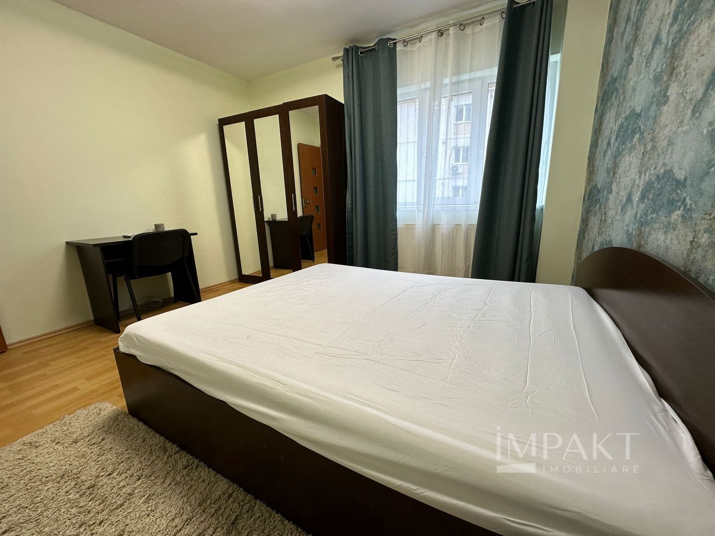 Apartament de inchiriat cu 3 camere,zona semicentrala! - Poză 3