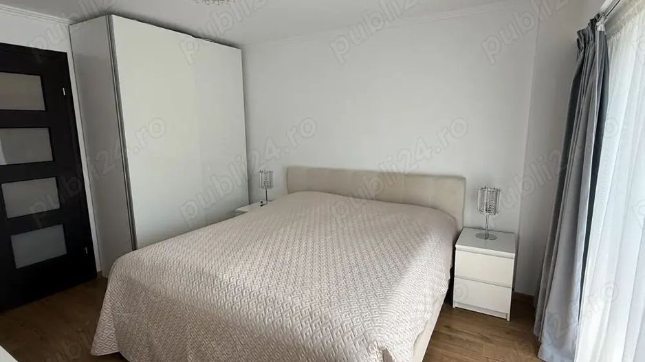 Vanzare Apartament 2 Camere Transformat in 3Camere Lux Stradal Bd. Unirii - Poză 2