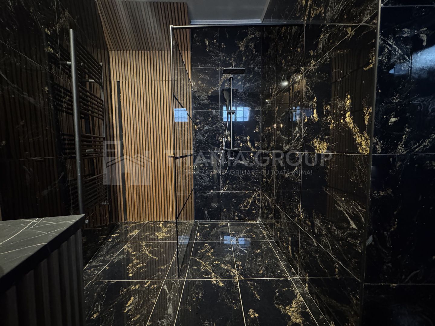 Garsonieră 42 mp complet renovata, zonă centrală, vis-a-vis Teatrul Dramatic - Poză 4