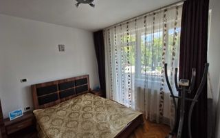 Apartament 4 camere  de vanzare - Poză 1
