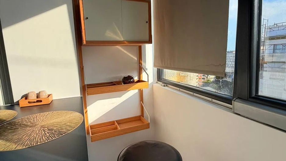 GARSONIERA MOBILATA MODERN, BUCATARIE INCHISA, BLOC REABILITAT, METROU - Poză 5