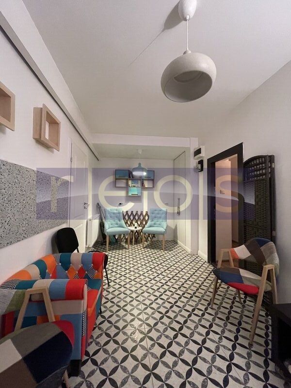 DE VÂNZARE APARTAMENT 4 CAMERE | ZONA CAPITALE - Poză 2