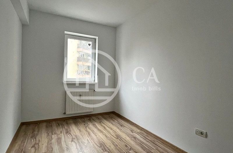Apartament de vânzare cu 3 camere în zona Nufărul, Oradea - Poză 2