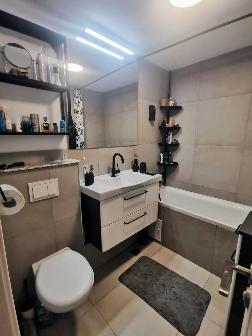 APARTAMENT MODERN COMPLET MOBILAT  METROU ZONA MOSILOR COMISION 0 CUMPARATOR - Poză 3