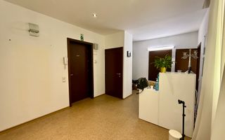 Apartament in vila | Ultracentral | 2 intrări | Garaj 30 mp | Renovat - Poză 10